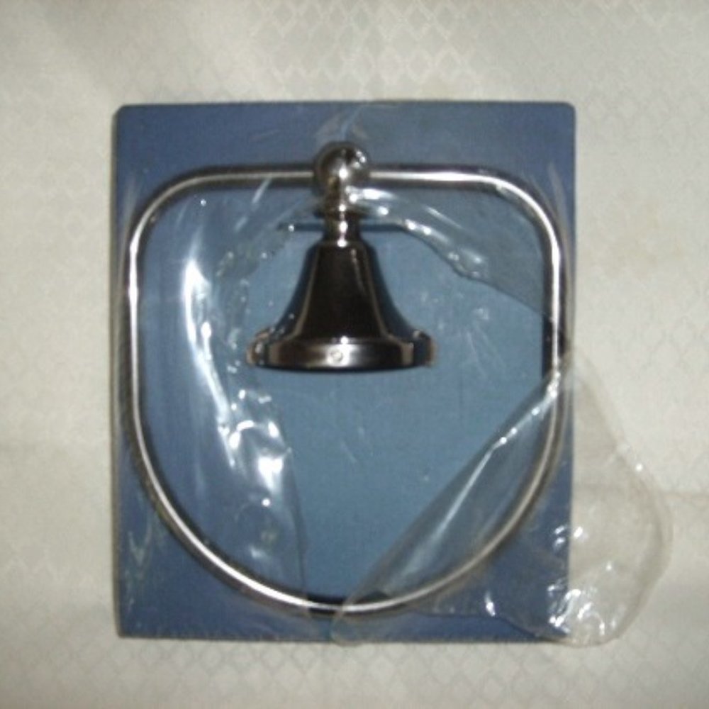 Towel Ring Polished Nickel Decor for Bathroom NWOT